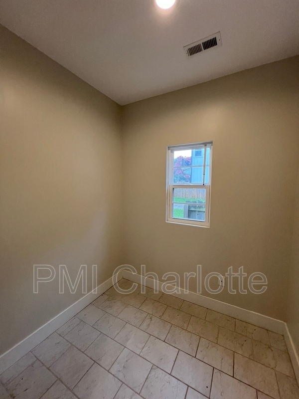 Photo - 1106 N Alexander St