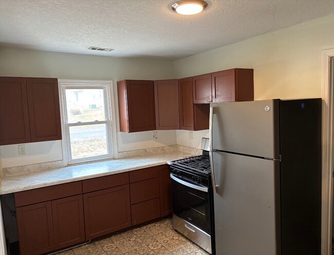 Photo - 1417 43rd St