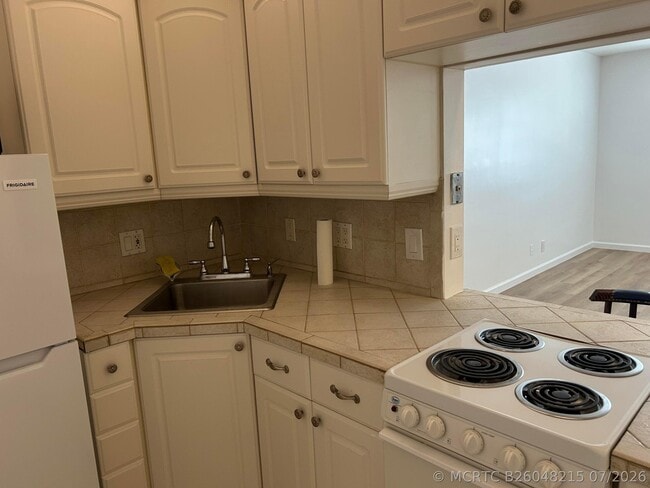 Photo - 1851 NE 62nd St Unit 527