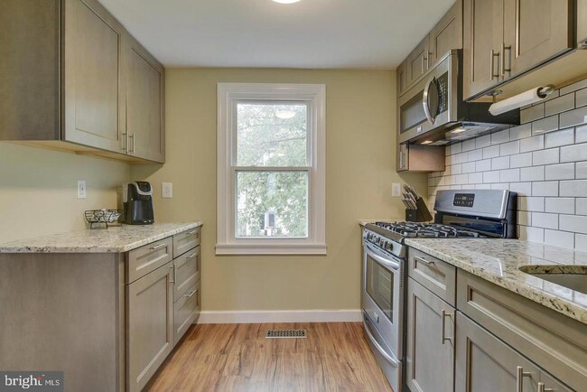 Photo - 9438 Abingdon Ct