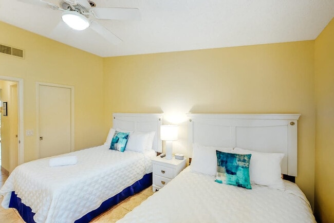 Photo - 3601 E Bay Dr Unit SI ID1591456P