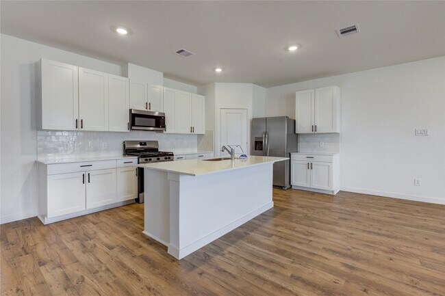 3550 Lovebird Ln