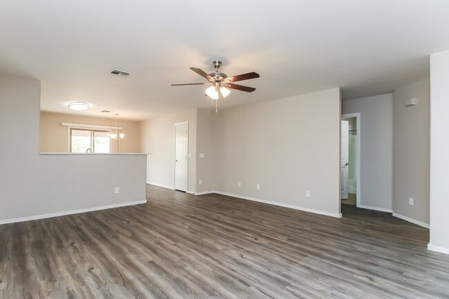 Photo - 2443 E Meadow Mist Ln