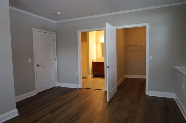 Photo - Stoneledge Terrace Apartments