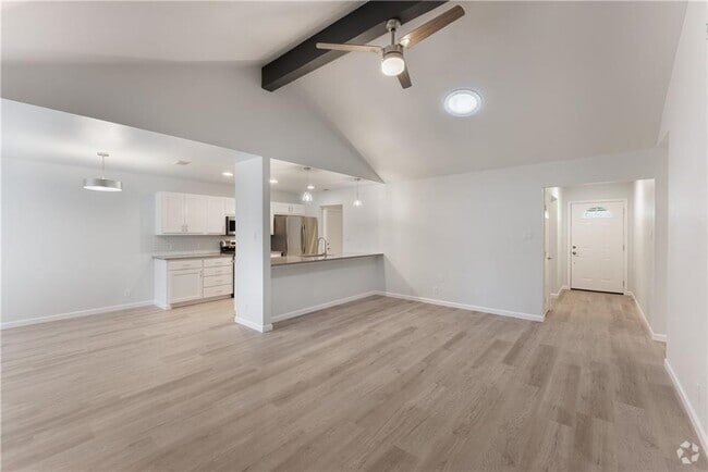 Building Photo - 707 Central Dr Rental