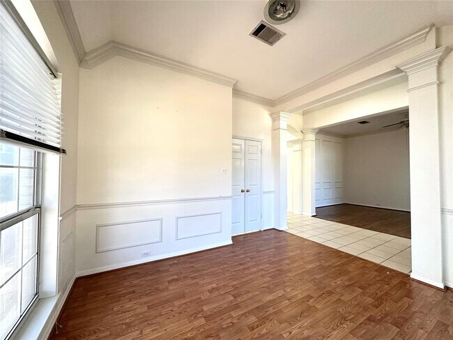 Photo - 10305 Open Gate Dr