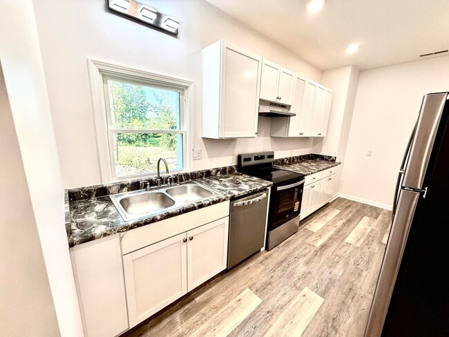Photo - 980 Old Lawrenceburg Rd Unit 1 to 2 Bedroom House