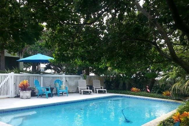 FANTASTIC POOL