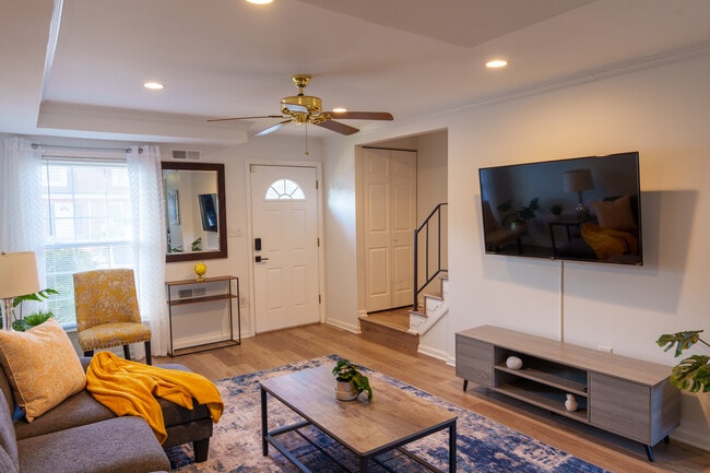 Photo - 8439 Pioneer Dr