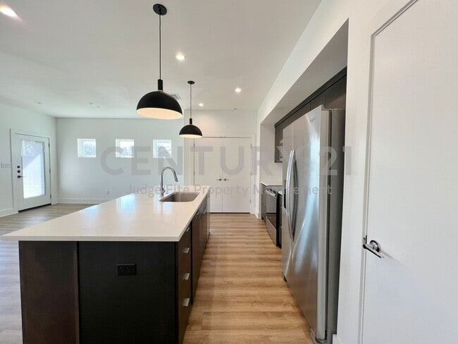 Photo - MOVE-IN SPECIAL: $500.00 off your 2nd full month's rent if lease signed by 3/1/26! Unit 402