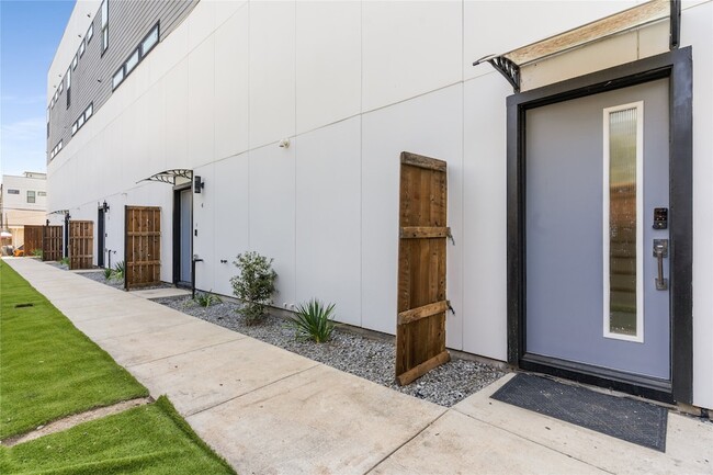 Photo - 4223 Delano Pl