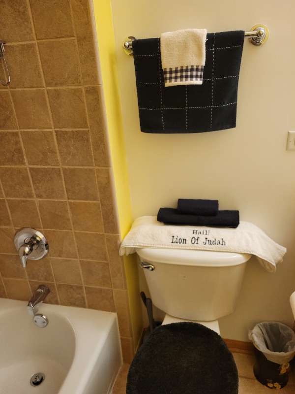 Photo - 468 E 42nd St