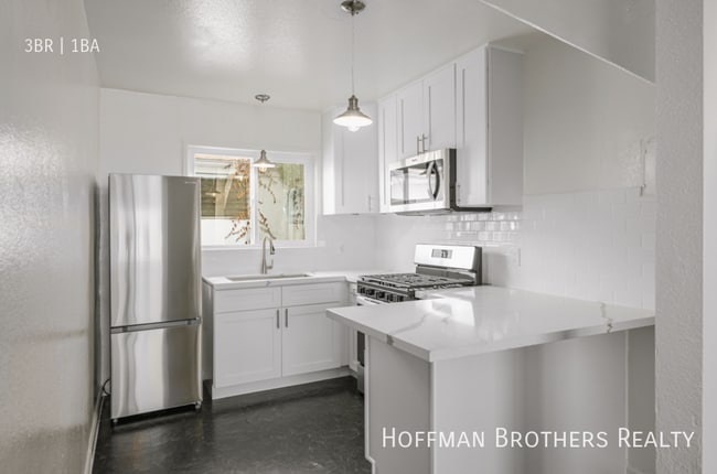 Photo - 6043 Eleanor Ave Unidad 12