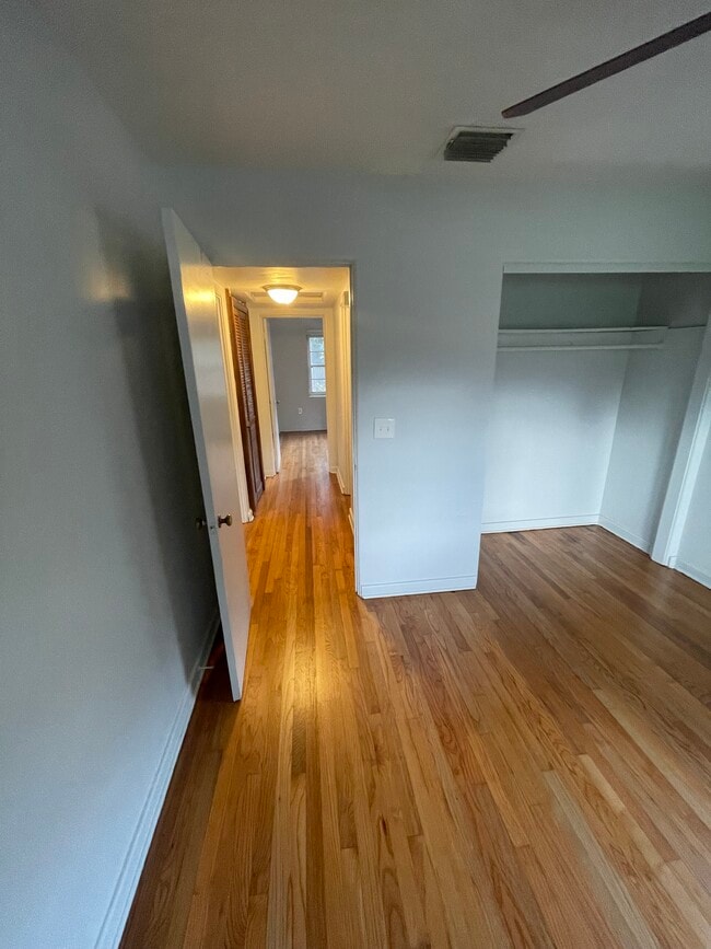 Photo - 716 S Mills Ave Unidad 716