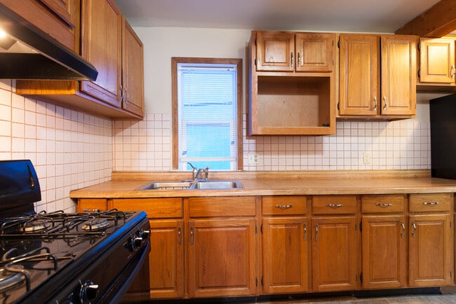 Photo - 1115 19th Ave NE