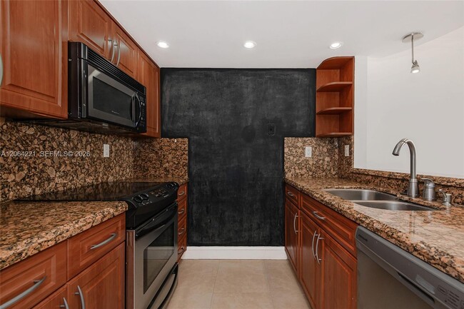 Photo - 4520 SW 68th Ct Cir