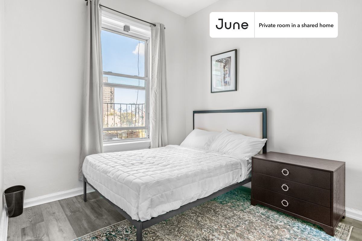Private bedroom in 3 bed/1 bath Home - Private bedroom in 3 bed/1 bath Home