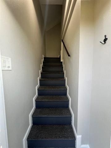 Photo - 6200 Victor St