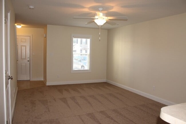 Photo - Gorgeous Townhome!