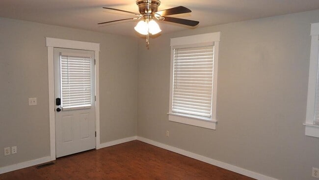 Photo - 517 Holmes St