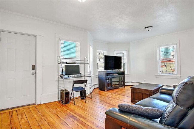 Photo - 68 Division St Unit 1