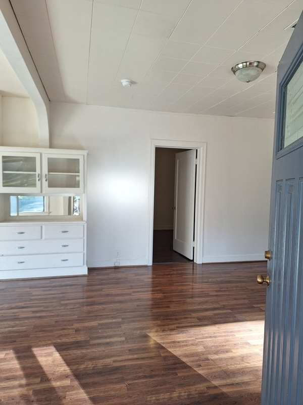 Photo - 1049 Ashland St