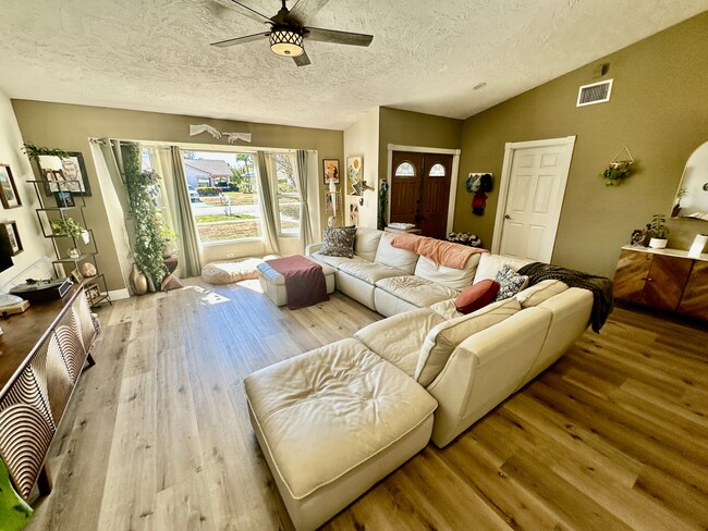 Photo - 4492 Brook Dr