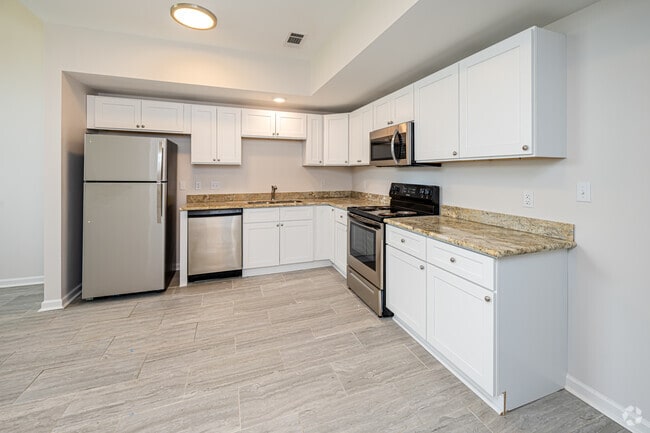 3BR, 2BA Townhome - 1,400SF - Kitchen