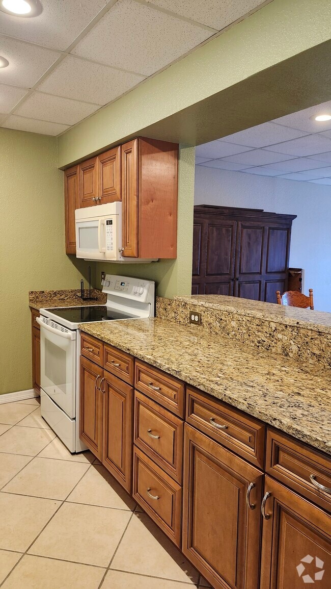 Building Photo - 3136 Harbor Blvd Unit 4B Rental