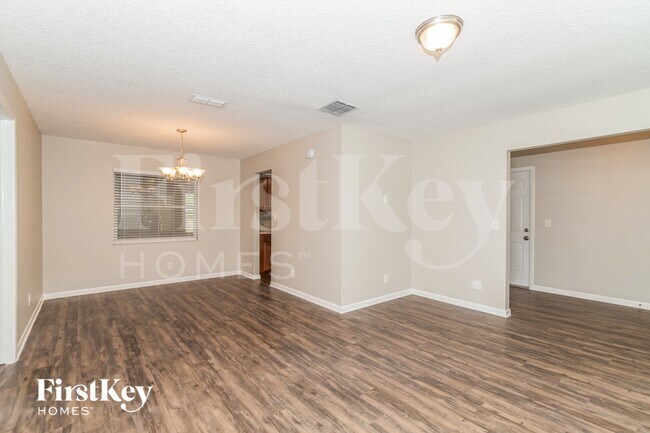 Photo - 6328 Toyota Dr