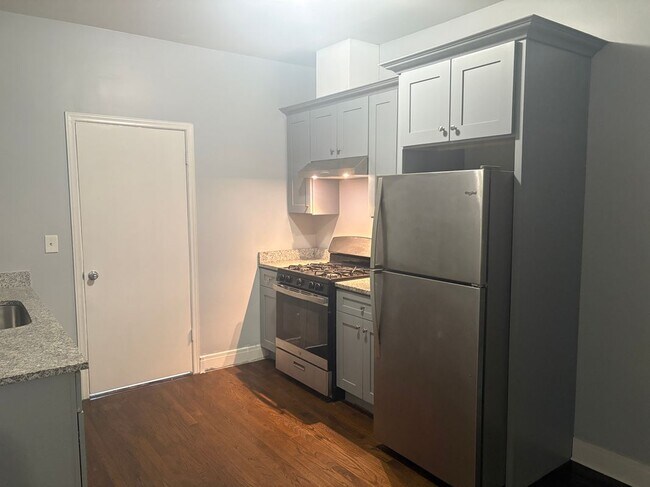 Photo - 2731- 2733 North Austin Avenue, #7 Unit #7