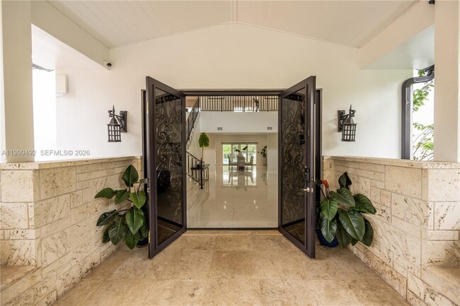 Photo - 7125 Los Pinos Blvd