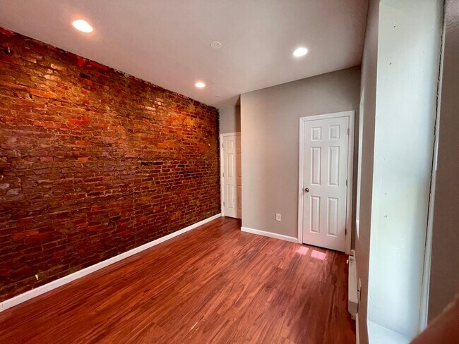 Photo - 3451 Braddock St Unit 1st Floor