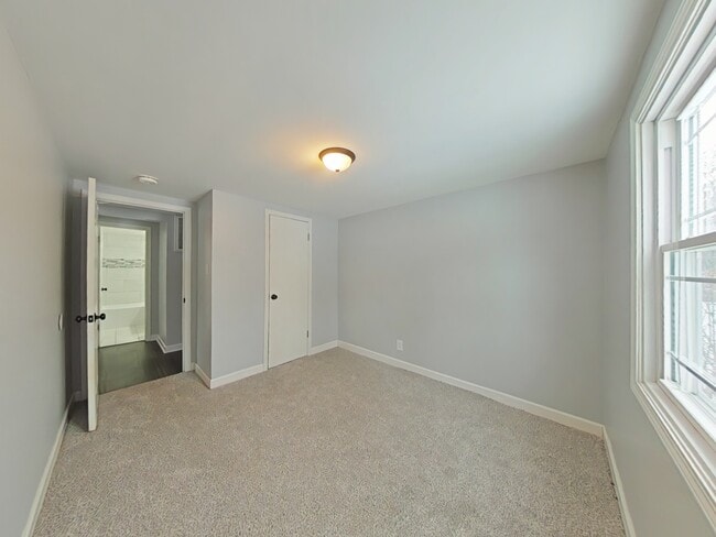 Photo - 19136 W Jacquie Ave