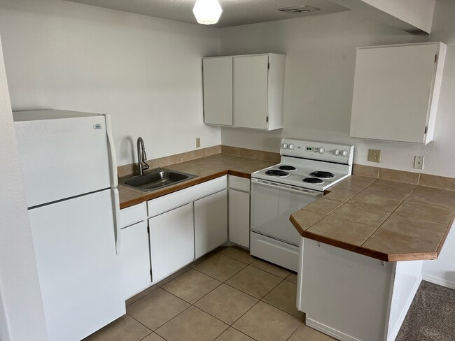 Photo - 2003 N Walnut St