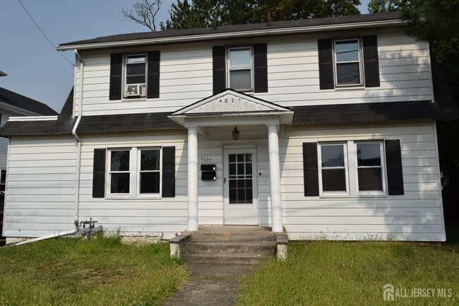 Building Photo - 4027 Woodbridge Ave Unit 1 Rental