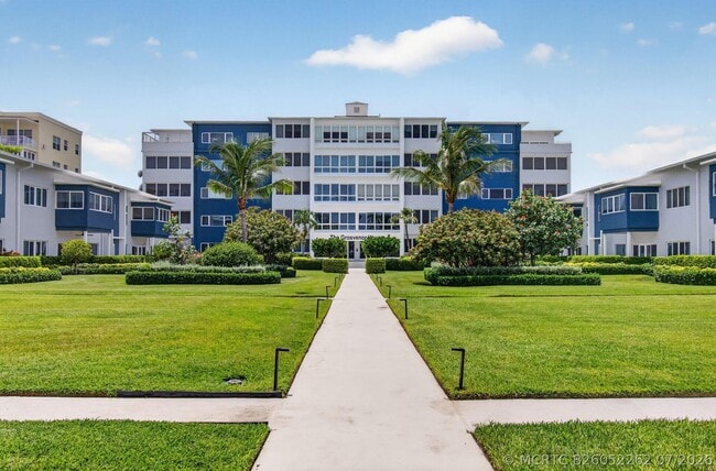 Building Photo - 120 N Ocean Blvd Unit 203