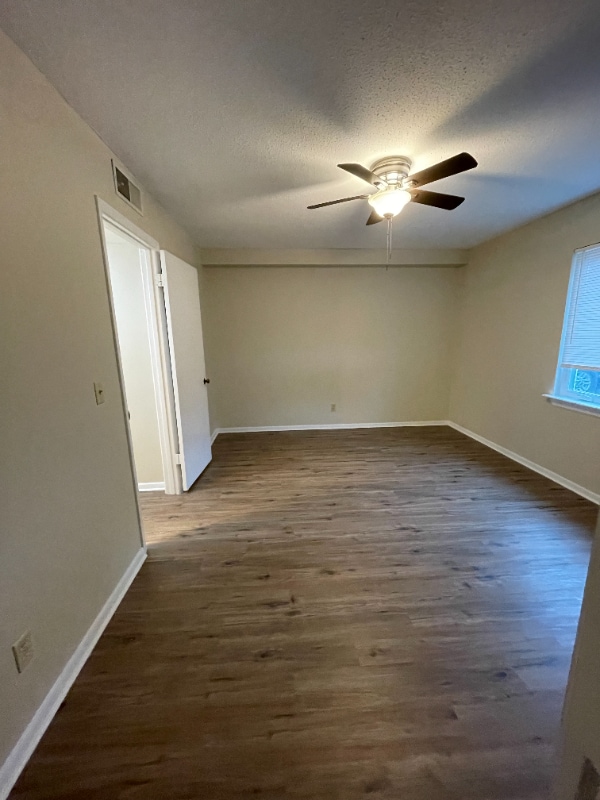 Photo - 240 Harmon Ave Unidad 211