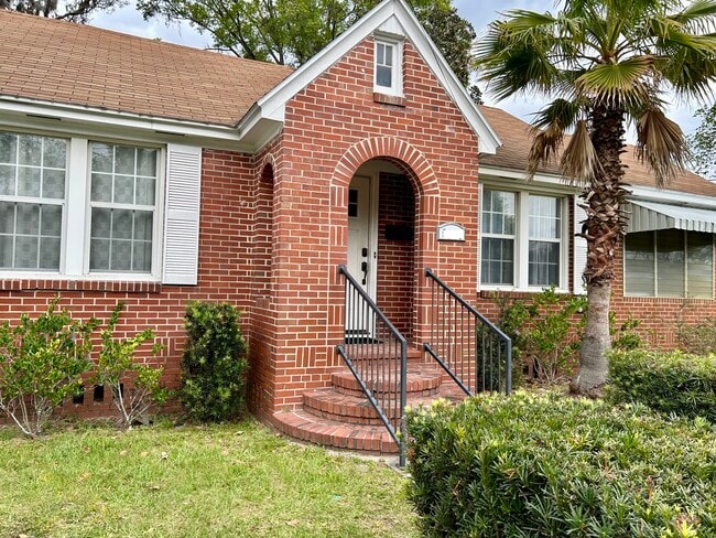 All Utilities,Wifi, Lawn and Pest Control are Included - 5101 Blackburn St Unit 5101 Blackburn