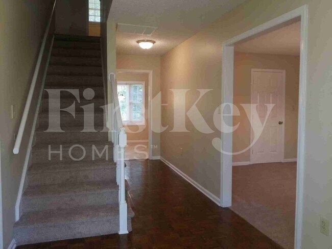 Photo - 9924 Avon Farm Ln