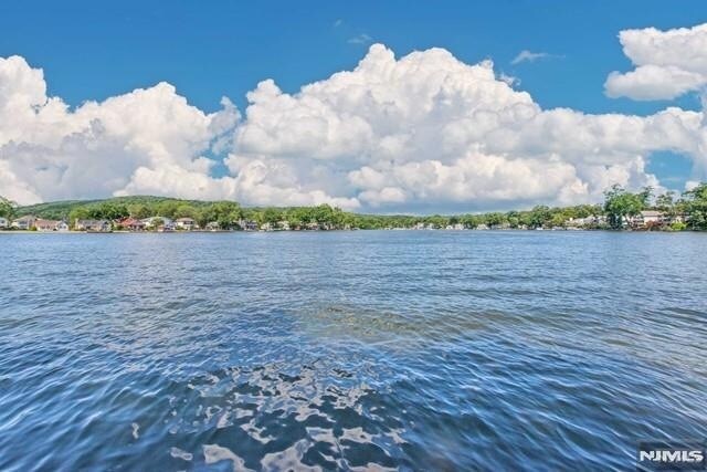 Photo - 21 E Shore Rd