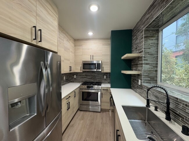 Photo - Luxury Townhouse in South Park