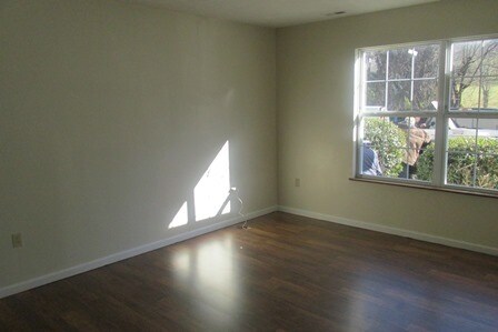 living room - 223 Deer Ridge Trail Unit Apt.C