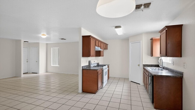 Photo - 7395 W San Miguel Ave