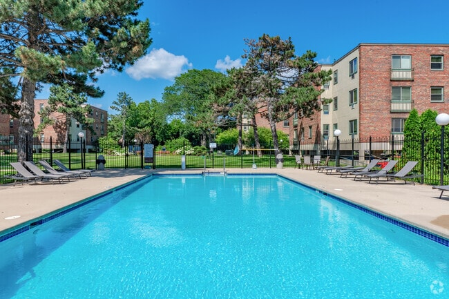 Piscina - Parkview Apartments