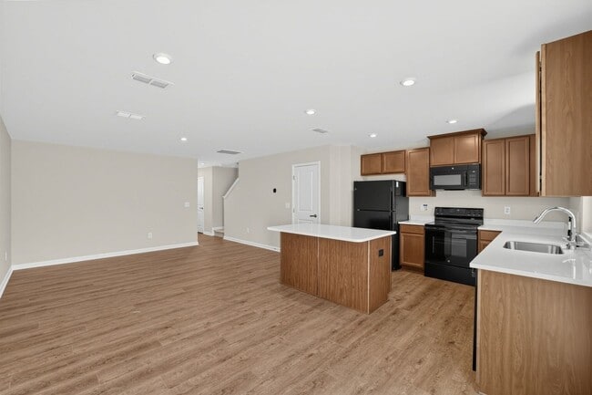 Photo - 1042 Westergard Wy