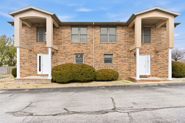 Photo - 2 Bedroom Townhome- Springfield