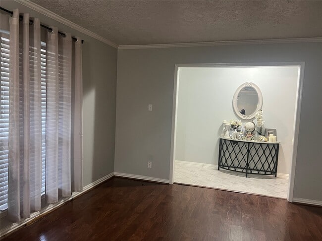 Photo - 11107 Sageking Dr