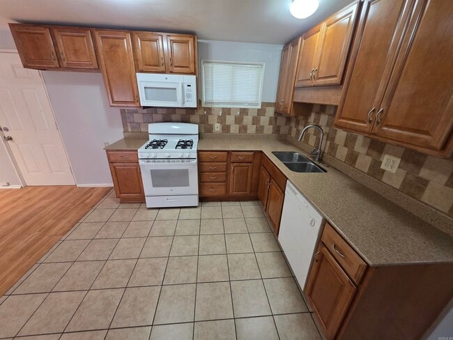 Photo - 24 Greenway Dr