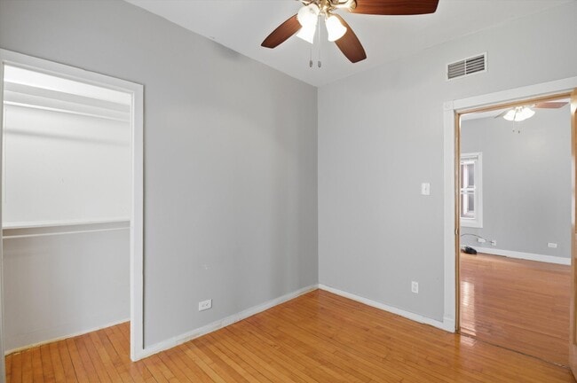 Photo - 2911 W Belden Ave